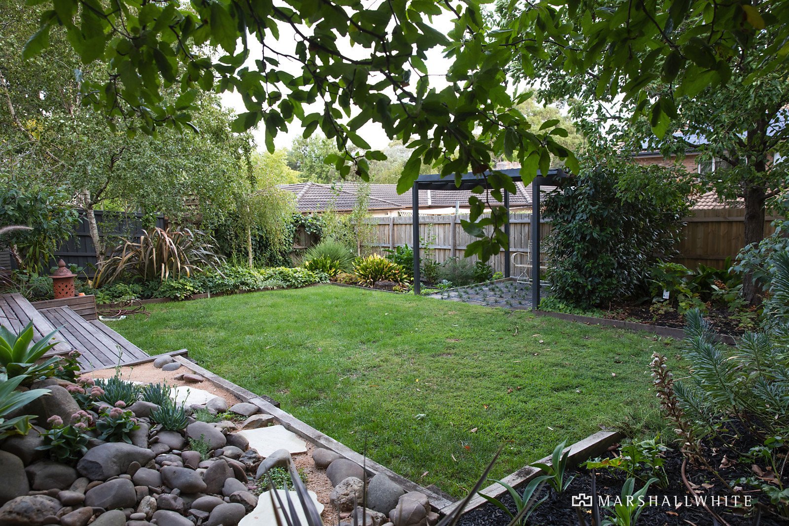 64 Valley Parade, Glen Iris, VIC