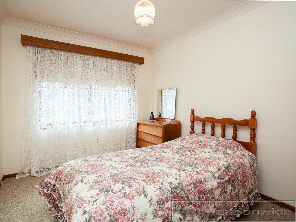 64 Weblands Street RUTHERFORD 9