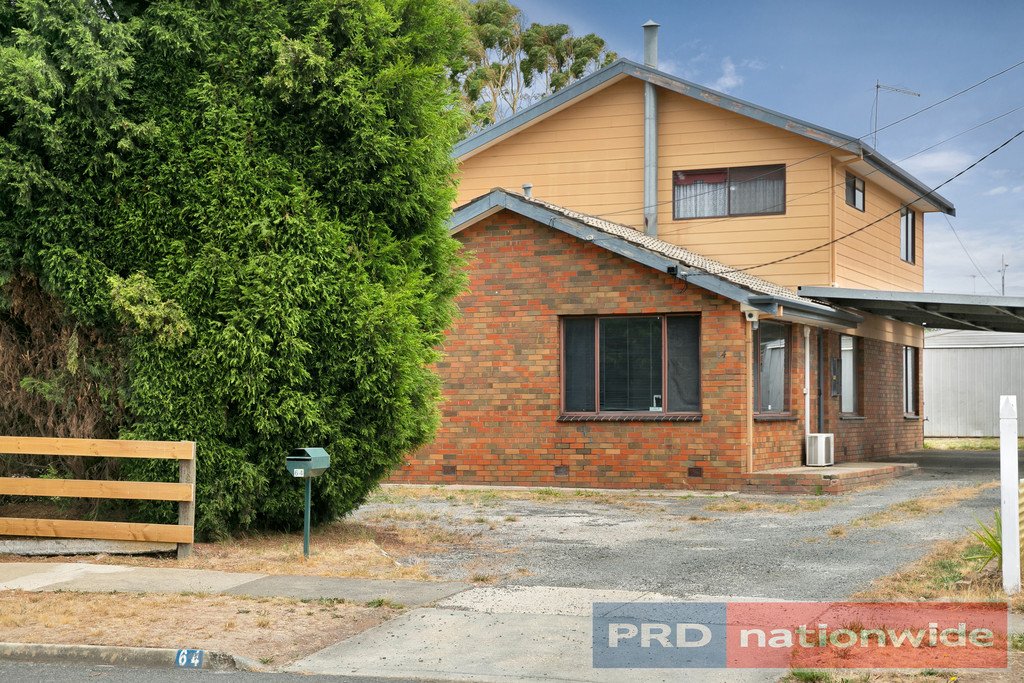 64 Yarrowee Street SEBASTOPOL 1