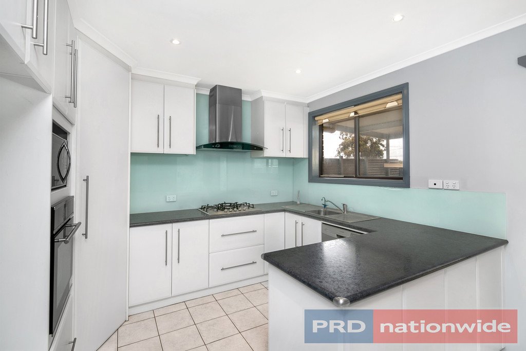 64 Yarrowee Street SEBASTOPOL 3