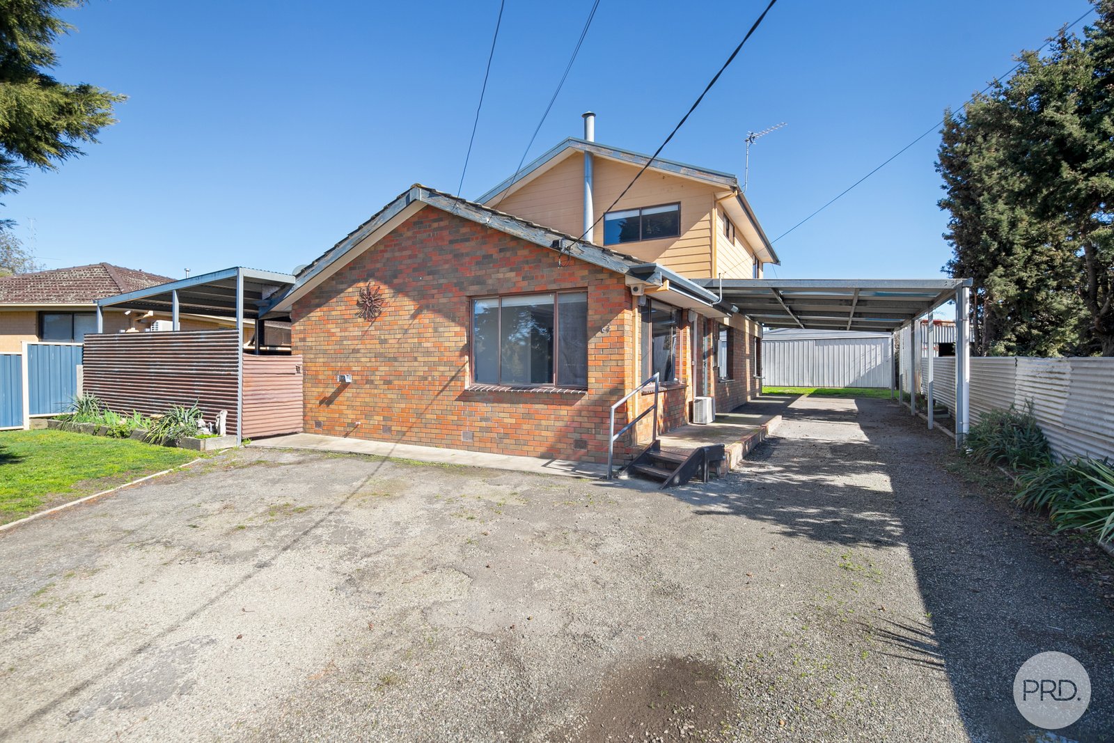 64 Yarrowee Street SEBASTOPOL 1
