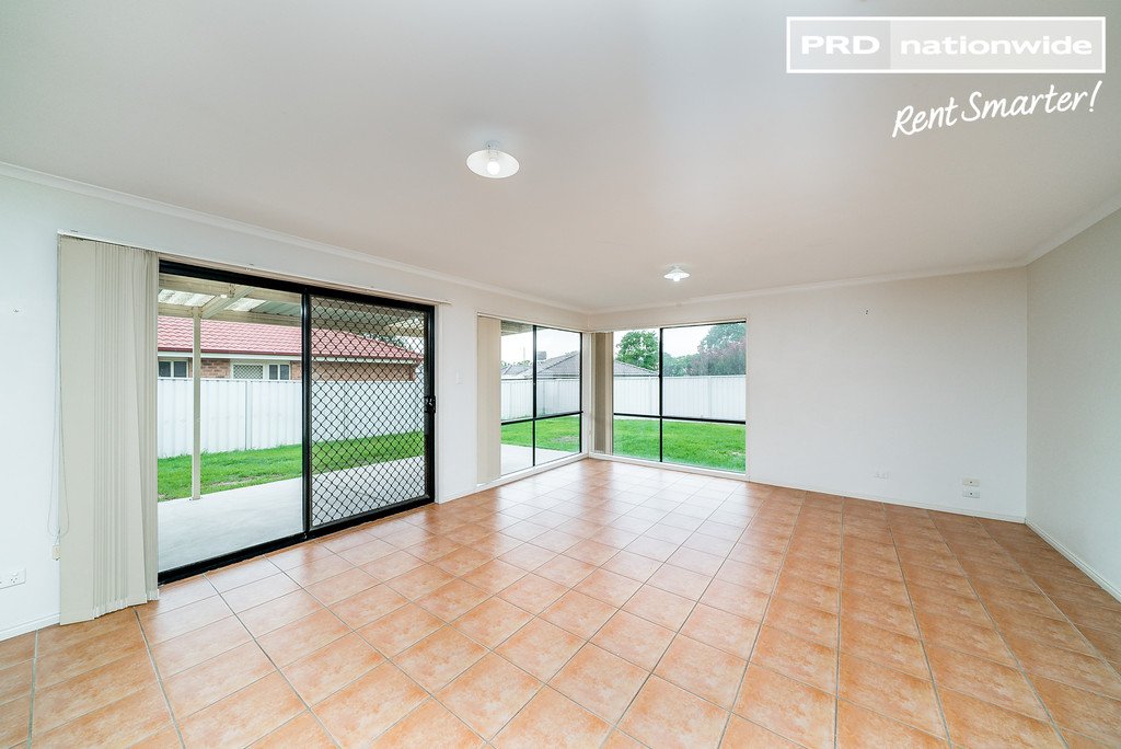 64 Yentoo Drive GLENFIELD PARK 11