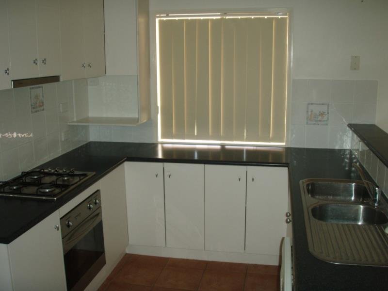 64 Yentoo Drive GLENFIELD PARK 2