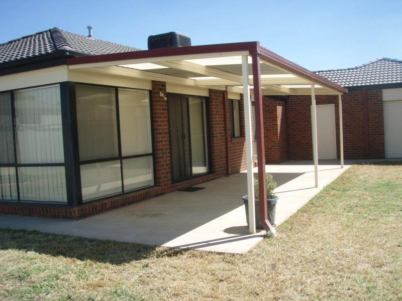 64 Yentoo Drive GLENFIELD PARK 4