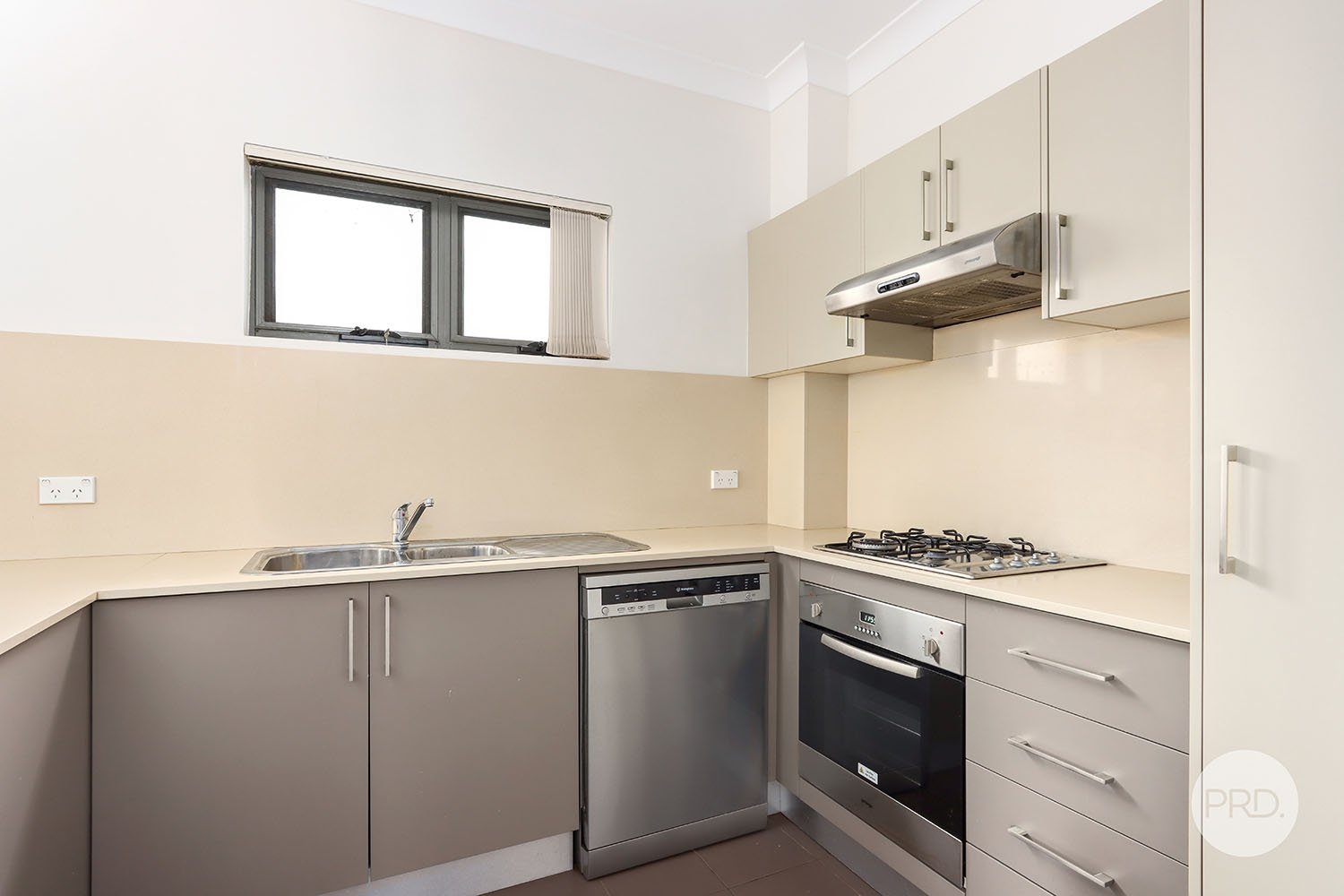 6/40A Letitia Street OATLEY 5
