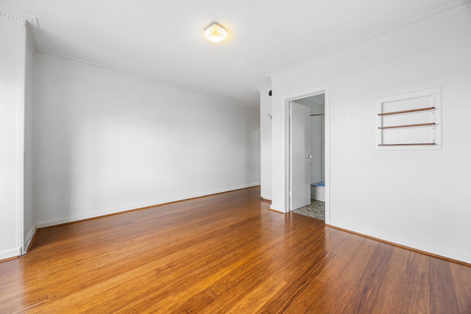Gallery: 6/412 Drummond St North