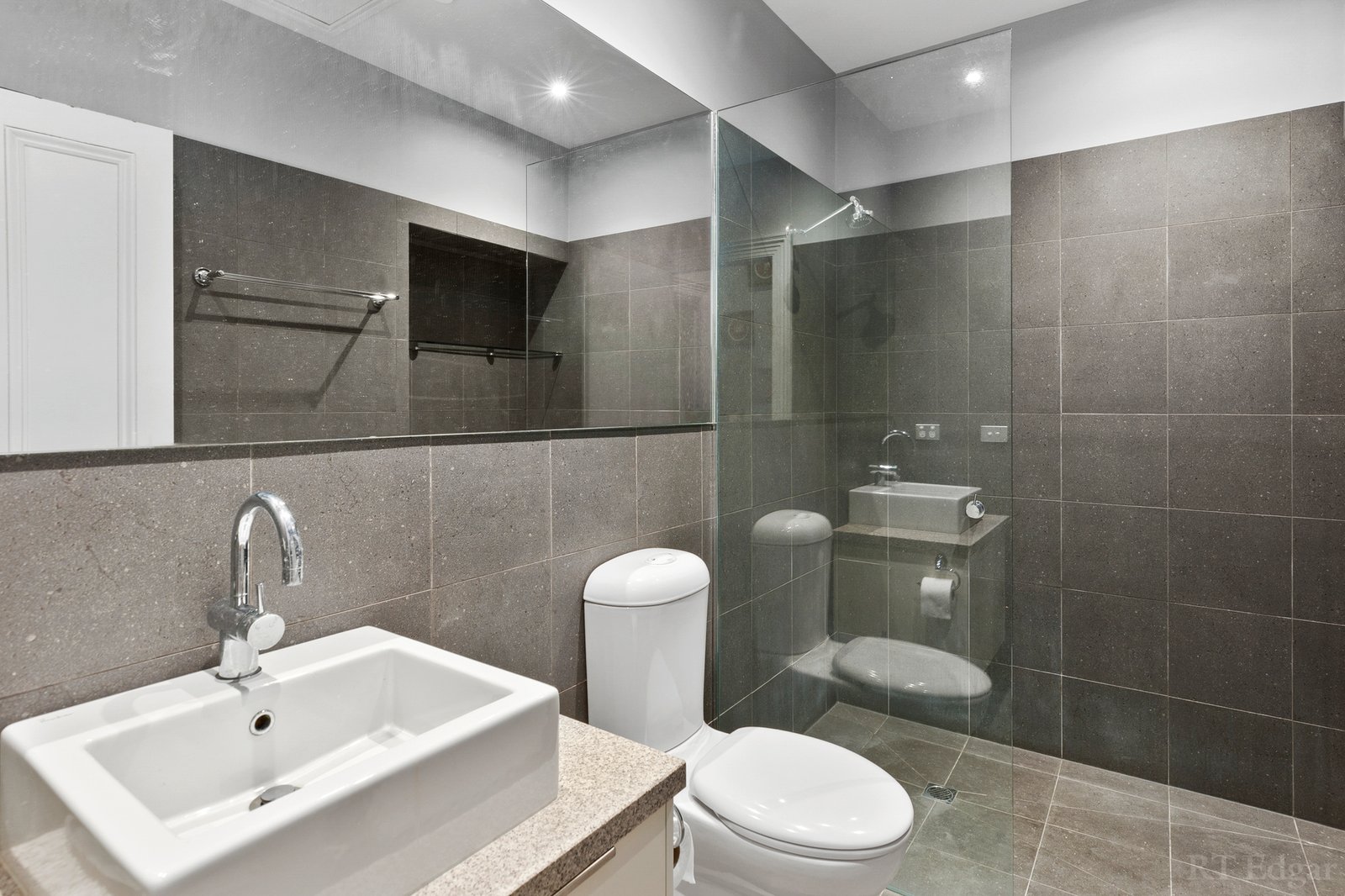 Real Estate and Property in 6/42 Gellibrand Street, Queenscliff, VIC