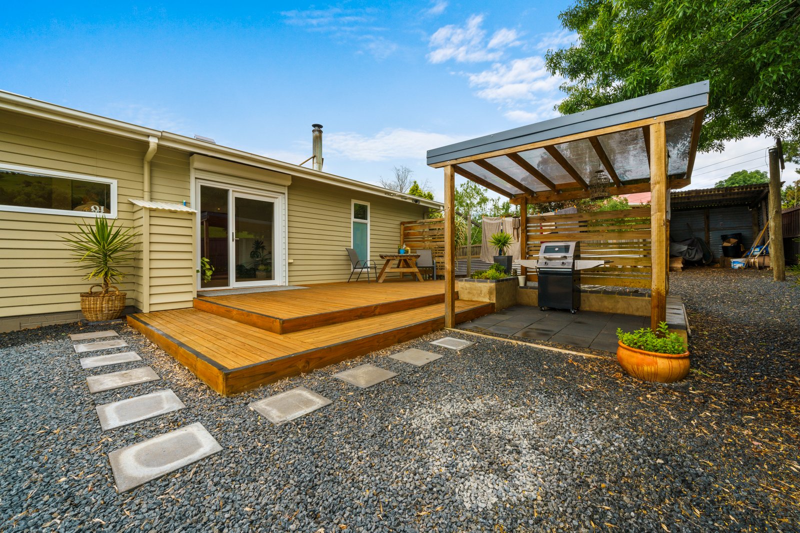 642 Gordon River Road GLENORA 17