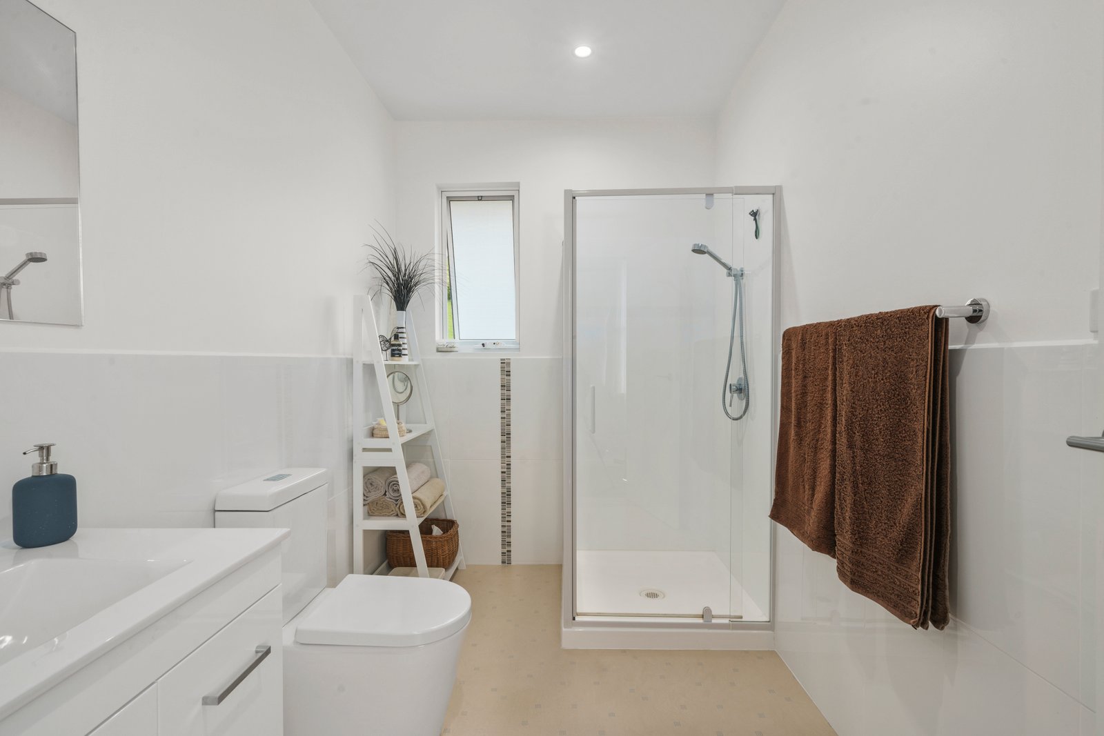 642 Gordon River Road GLENORA 29