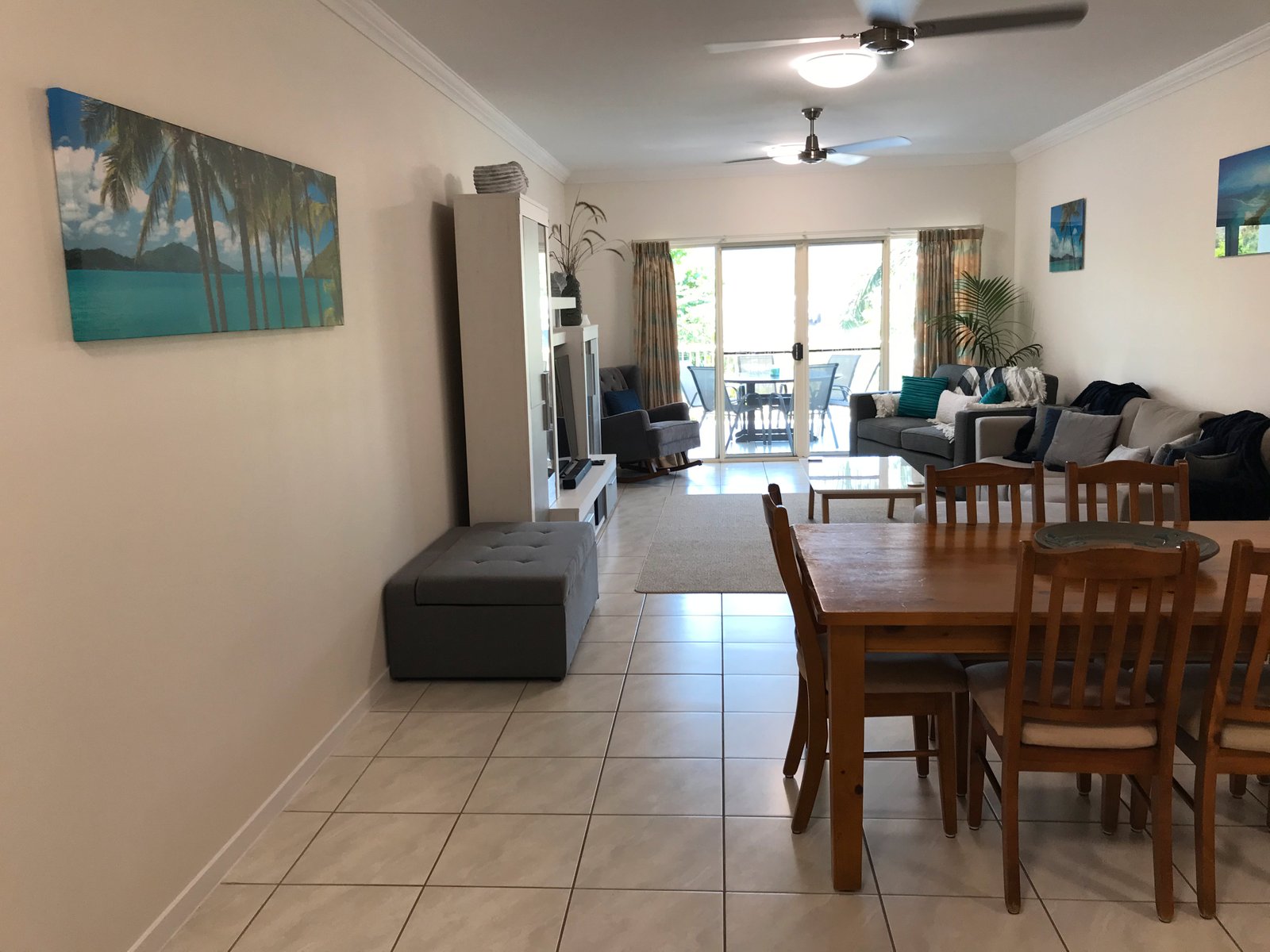 64/21 Shute Harbour Rd  CANNONVALE 22