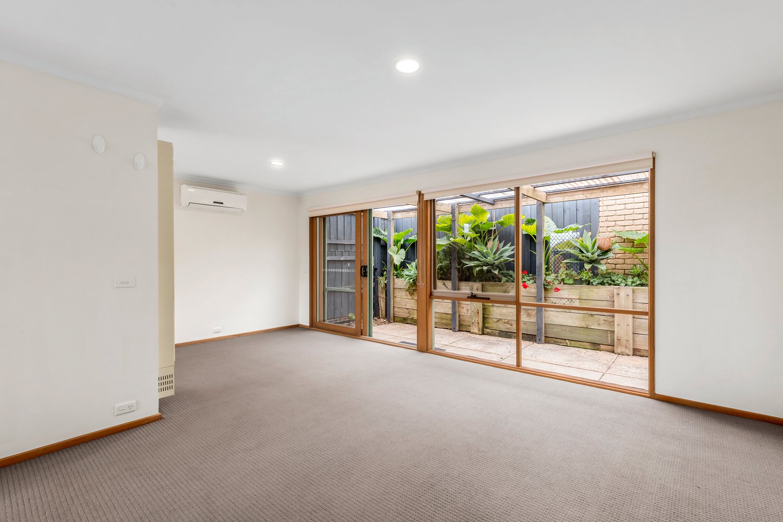 Real Estate and Property in 6/43-47 Presidents Avenue, Ocean Grove, VIC