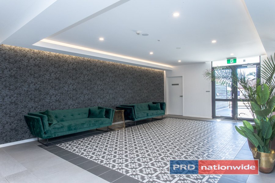 64/35-37 Barber Avenue PENRITH 2