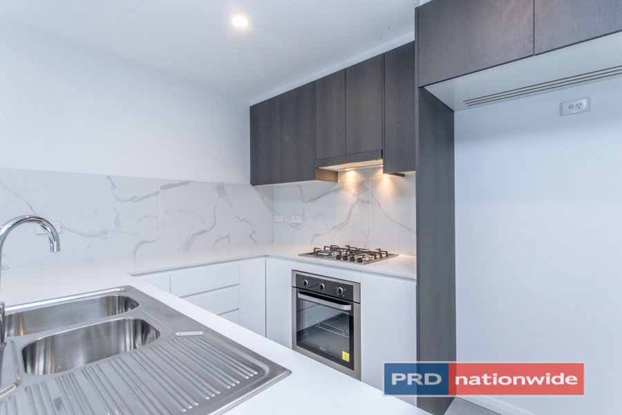 64/35-37 Barber Avenue PENRITH 4