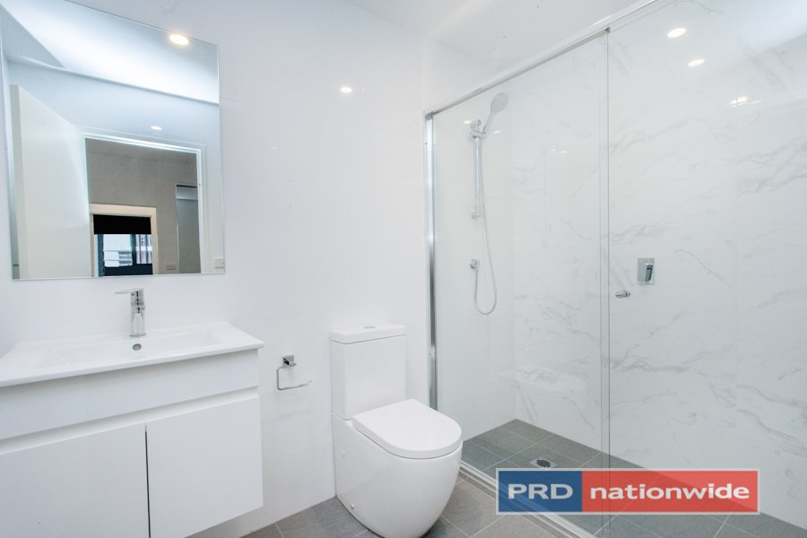 64/35-37 Barber Avenue PENRITH 8