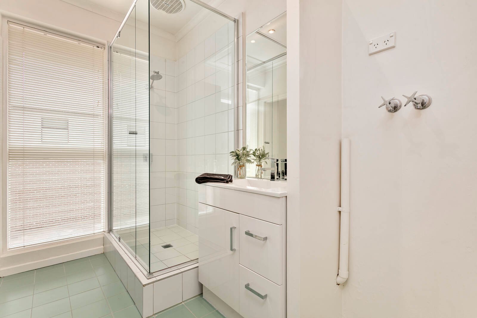 Real Estate and Property in 6/44 Alphington Street, Alphington, VIC