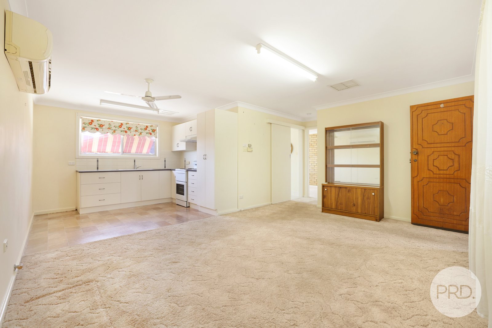 6/44 Denne Street TAMWORTH 8