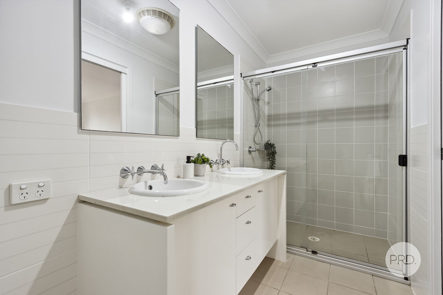 6/44 East Crescent HURSTVILLE GROVE 11