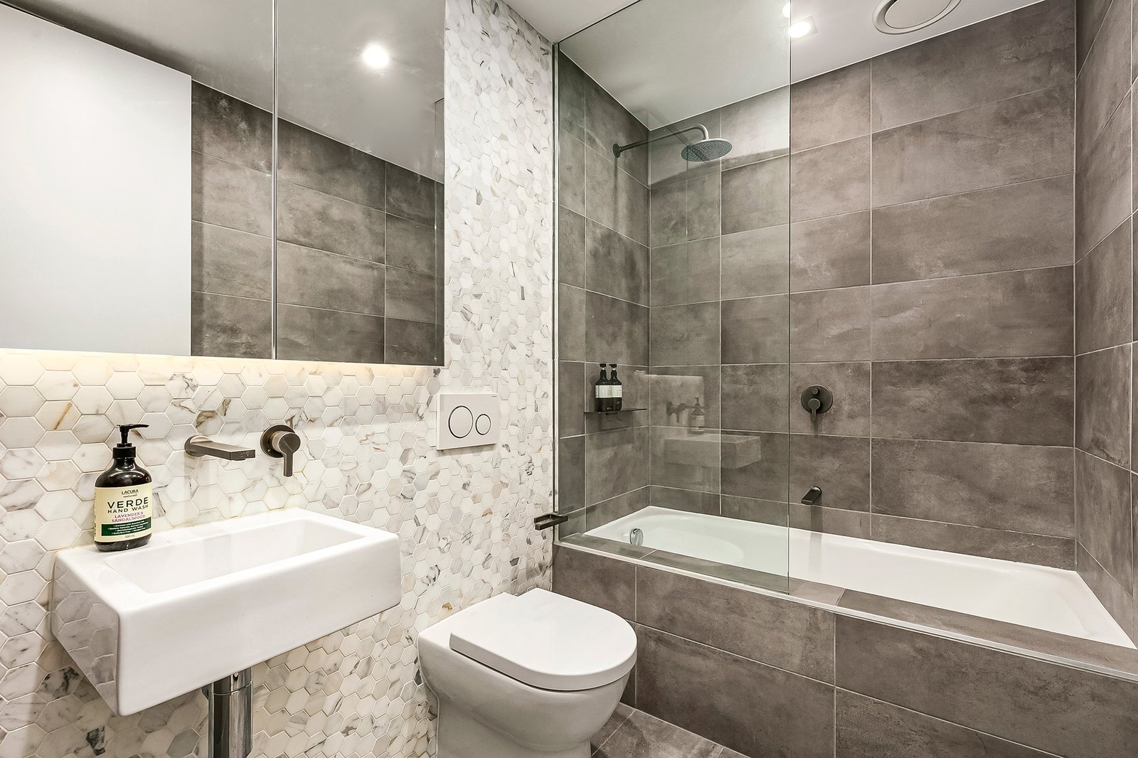 Real Estate and Property in 6/456 Barkers Road, Hawthorn East, VIC