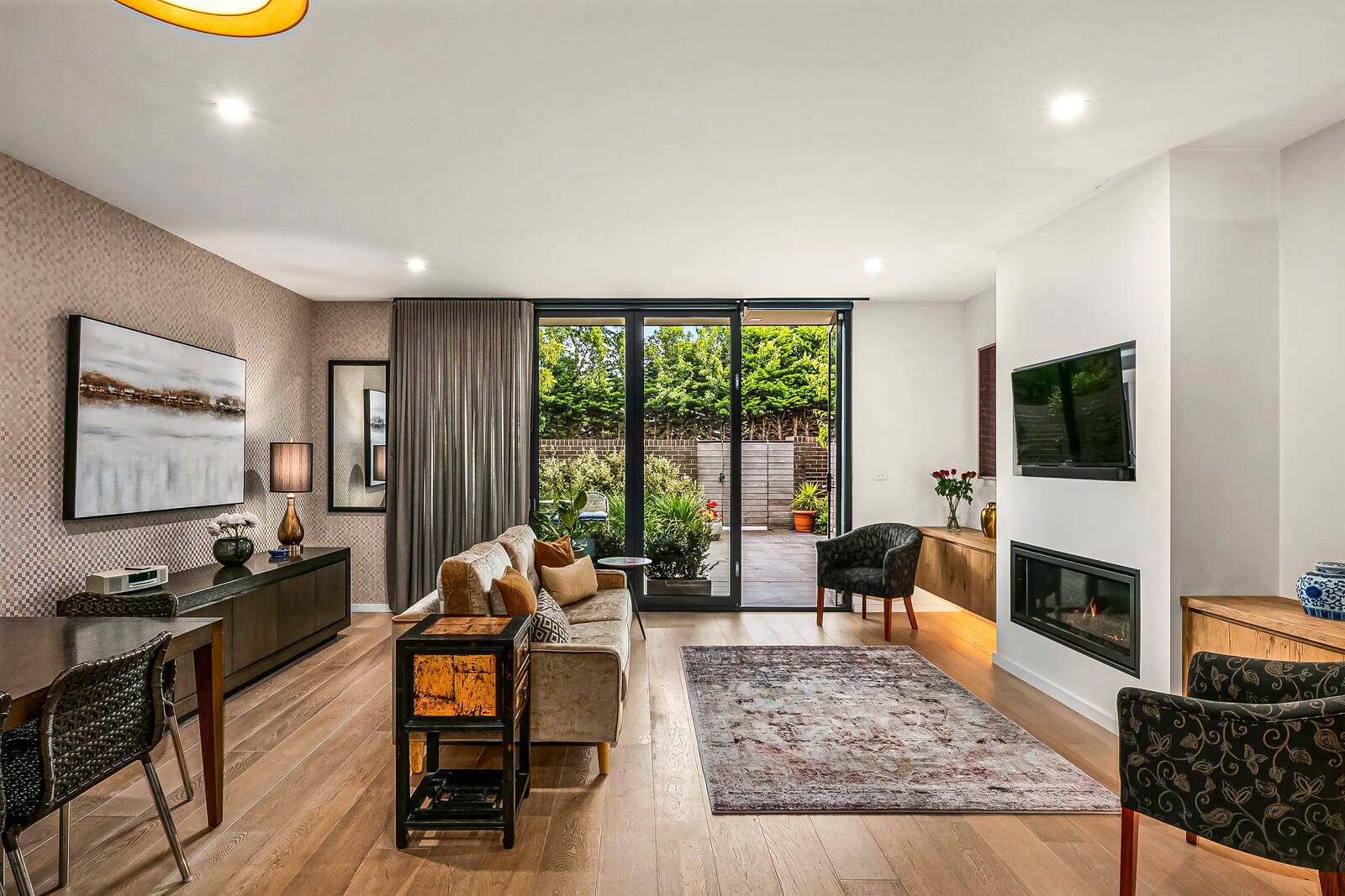 Real Estate and Property in 6/456 Barkers Road, Hawthorn East, VIC