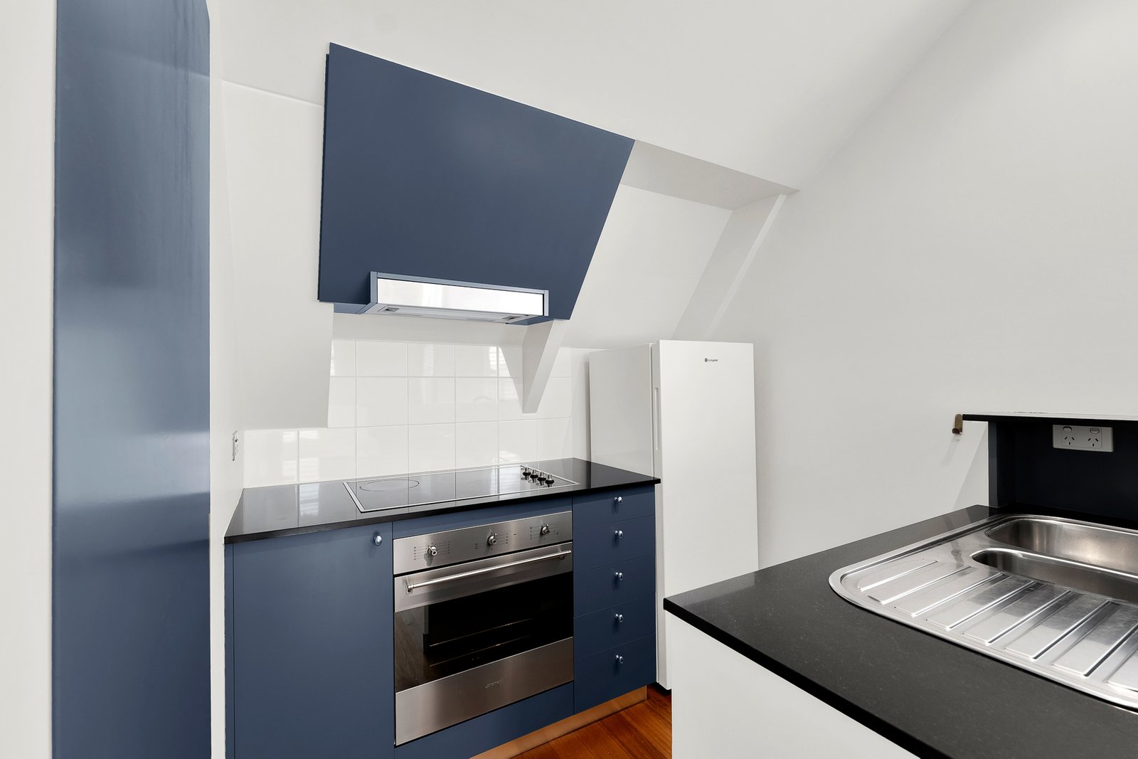 Gallery: 6/46-52 Dow Street