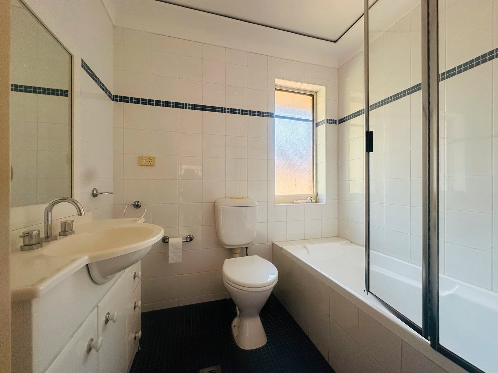 6/46 St Georges Parade HURSTVILLE 7