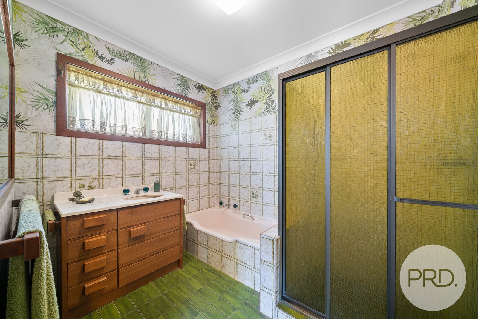 6464 Holbrook Road GELSTON PARK 13