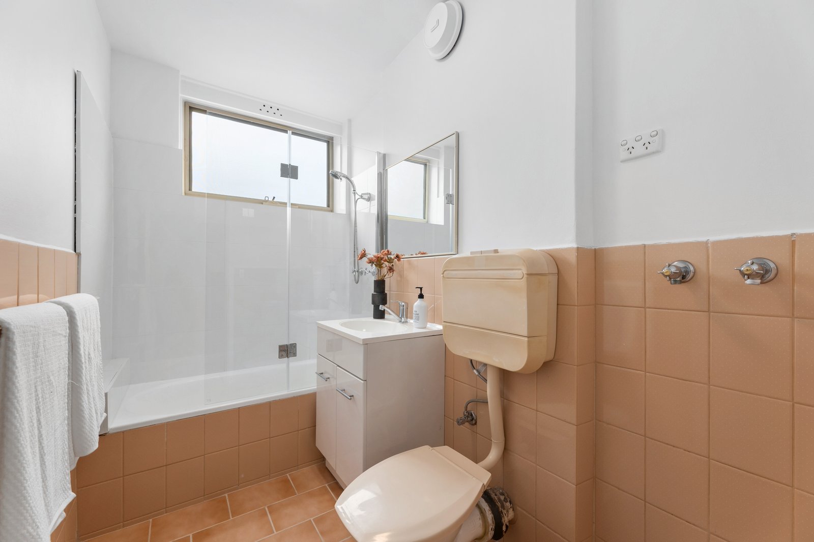 Gallery: 6/47 Alma Road