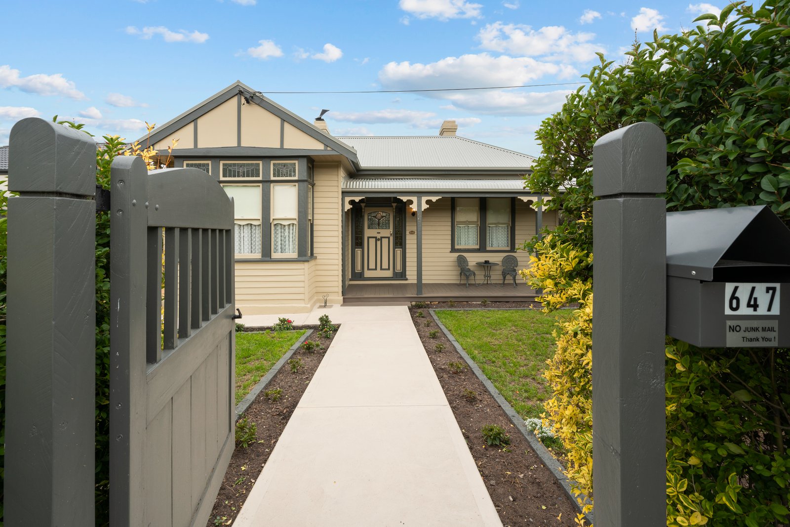 647 Main Road BERRIEDALE 4