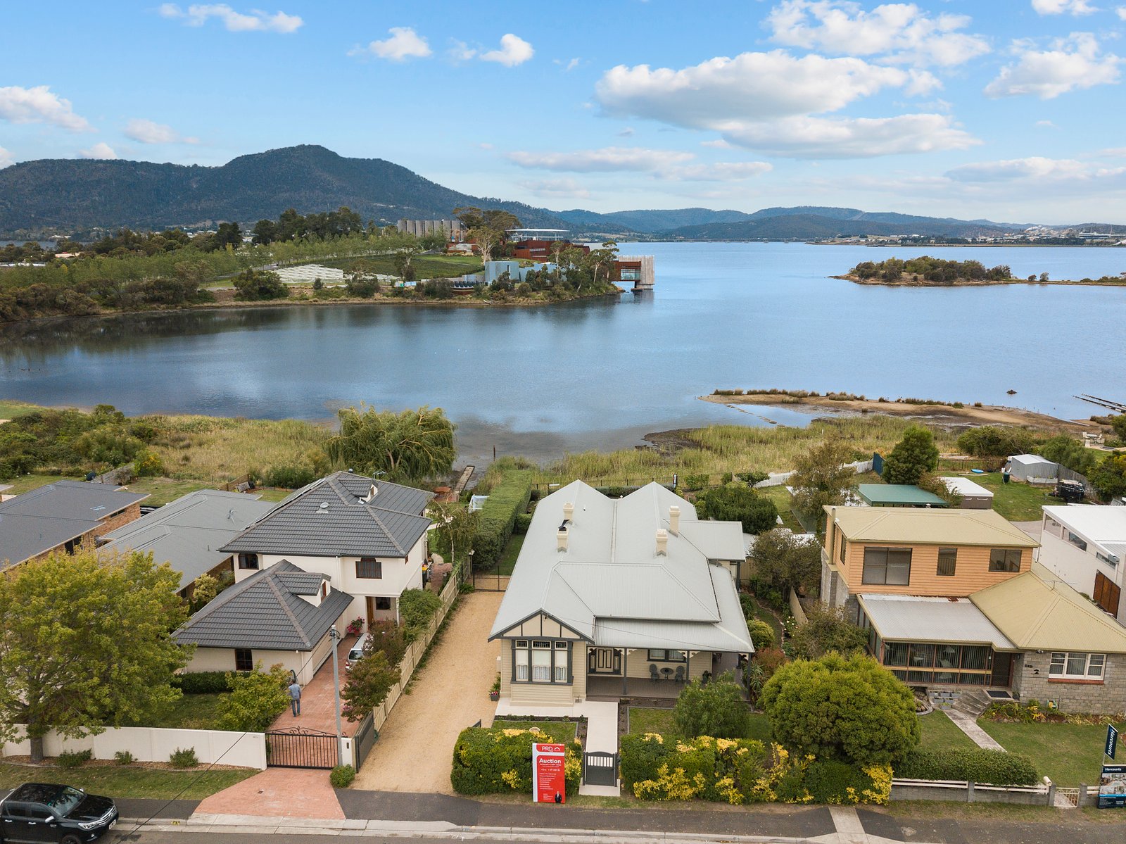 647 Main Road BERRIEDALE 12