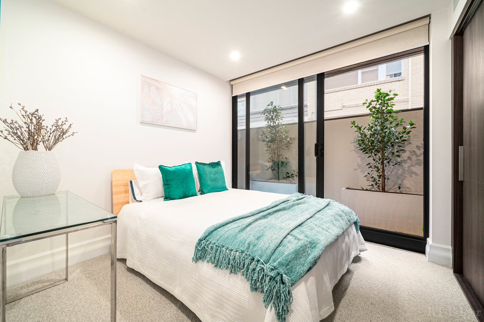 Real Estate and Property in 6/47 Ormond Esplanade, Elwood, VIC