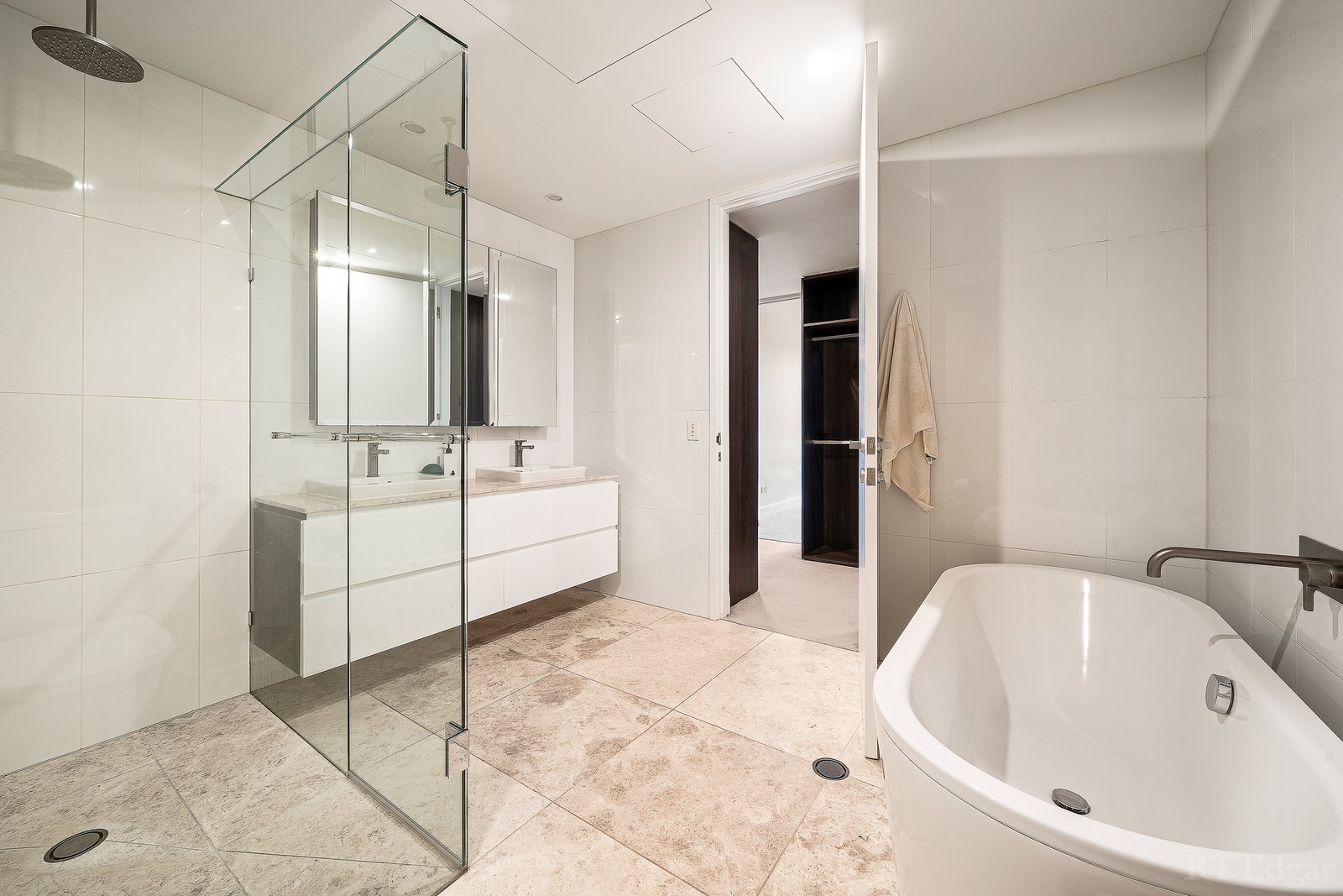 Real Estate and Property in 6/47 Ormond Esplanade, Elwood, VIC