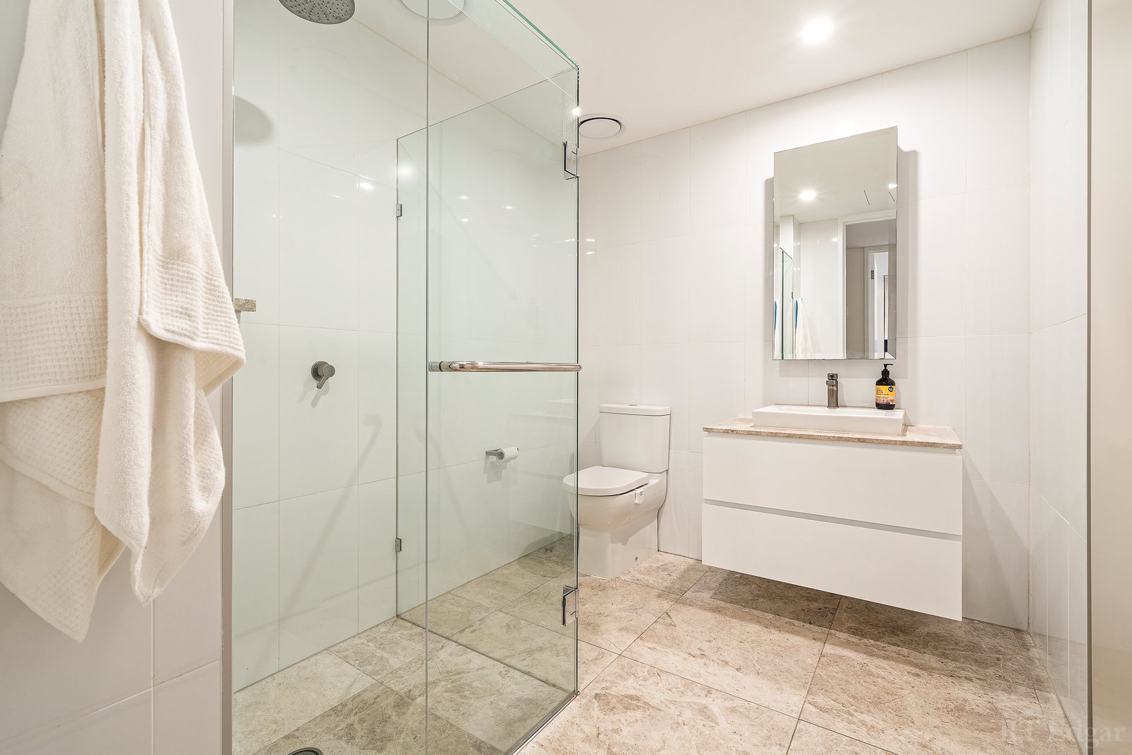 Real Estate and Property in 6/47 Ormond Esplanade, Elwood, VIC