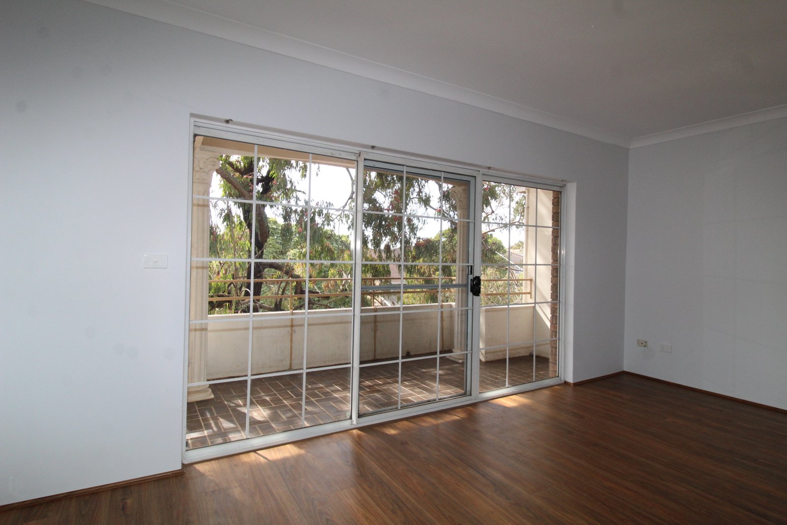 6/47 The Avenue HURSTVILLE 4