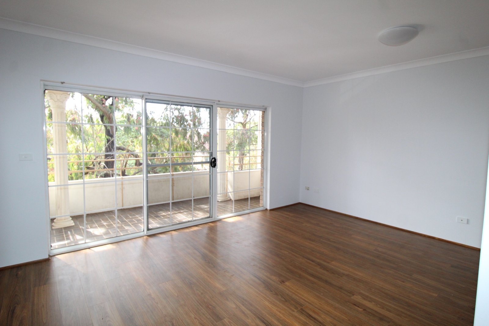 6/47 The Avenue HURSTVILLE 5