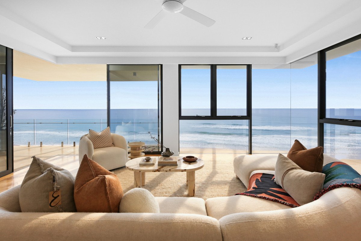 6/470 The Esplanade Palm Beach 1