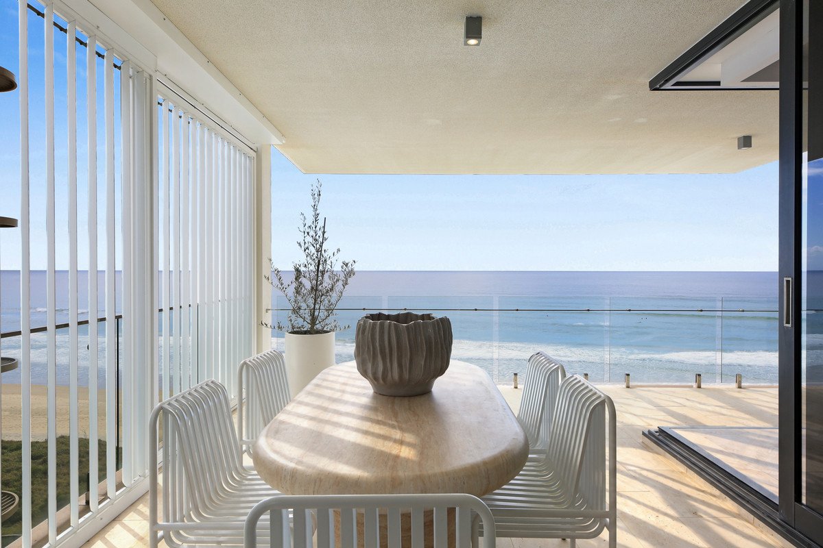 6/470 The Esplanade Palm Beach 24