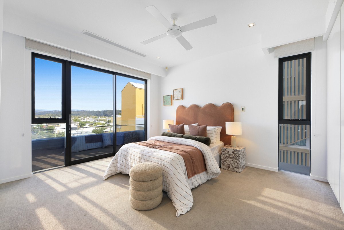 6/470 The Esplanade Palm Beach 30