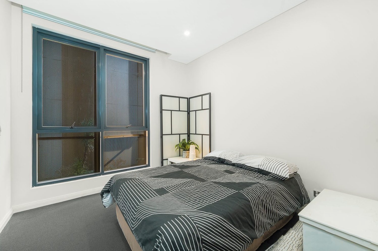 647/1 Finch Drive EASTGARDENS 6