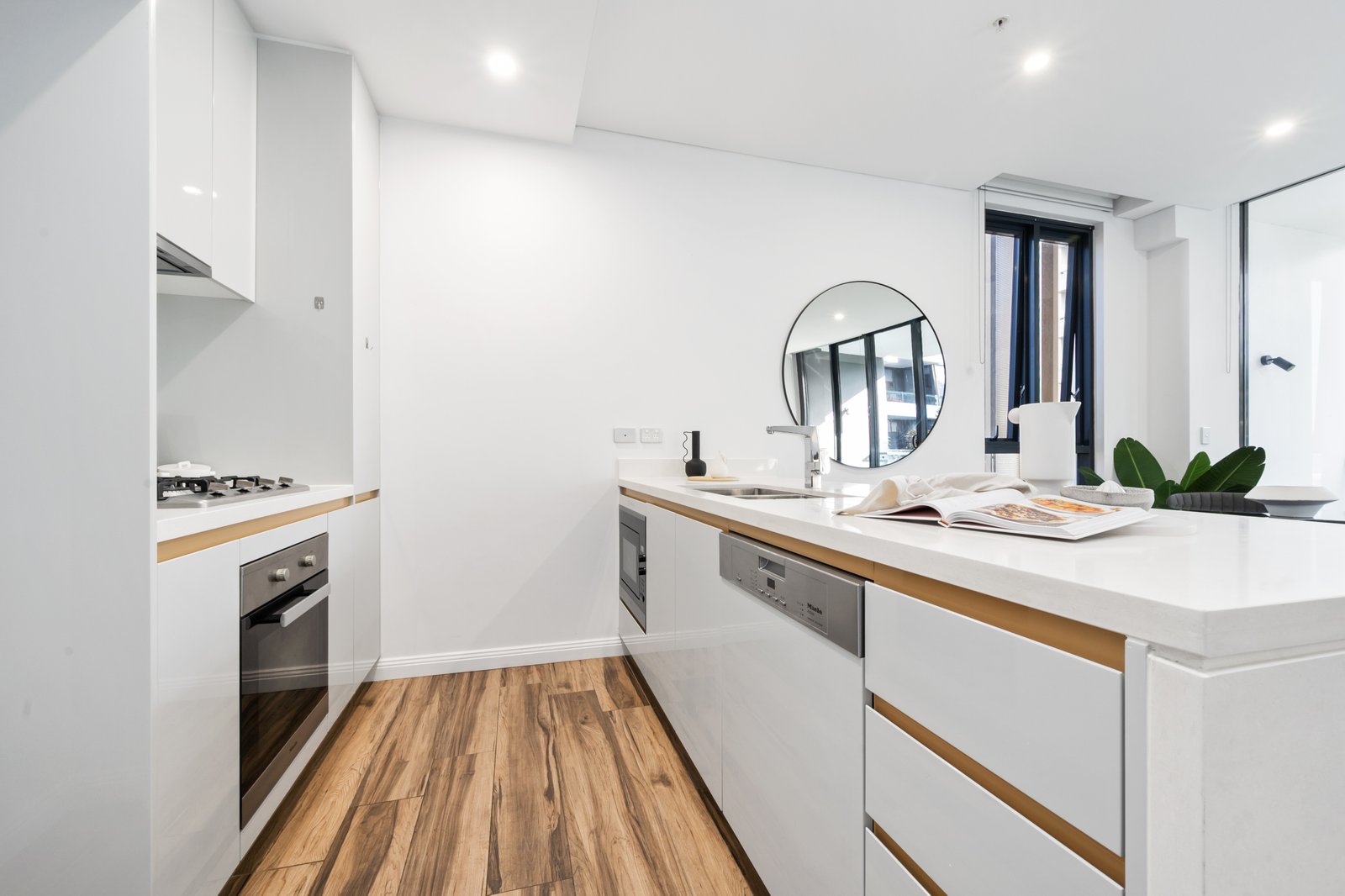 647/1 Finch Drive EASTGARDENS 3