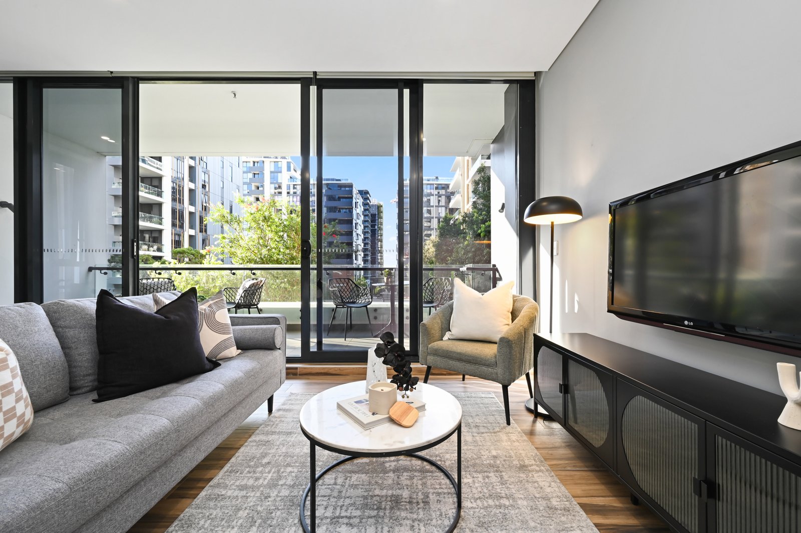 647/1 Finch Drive EASTGARDENS 6