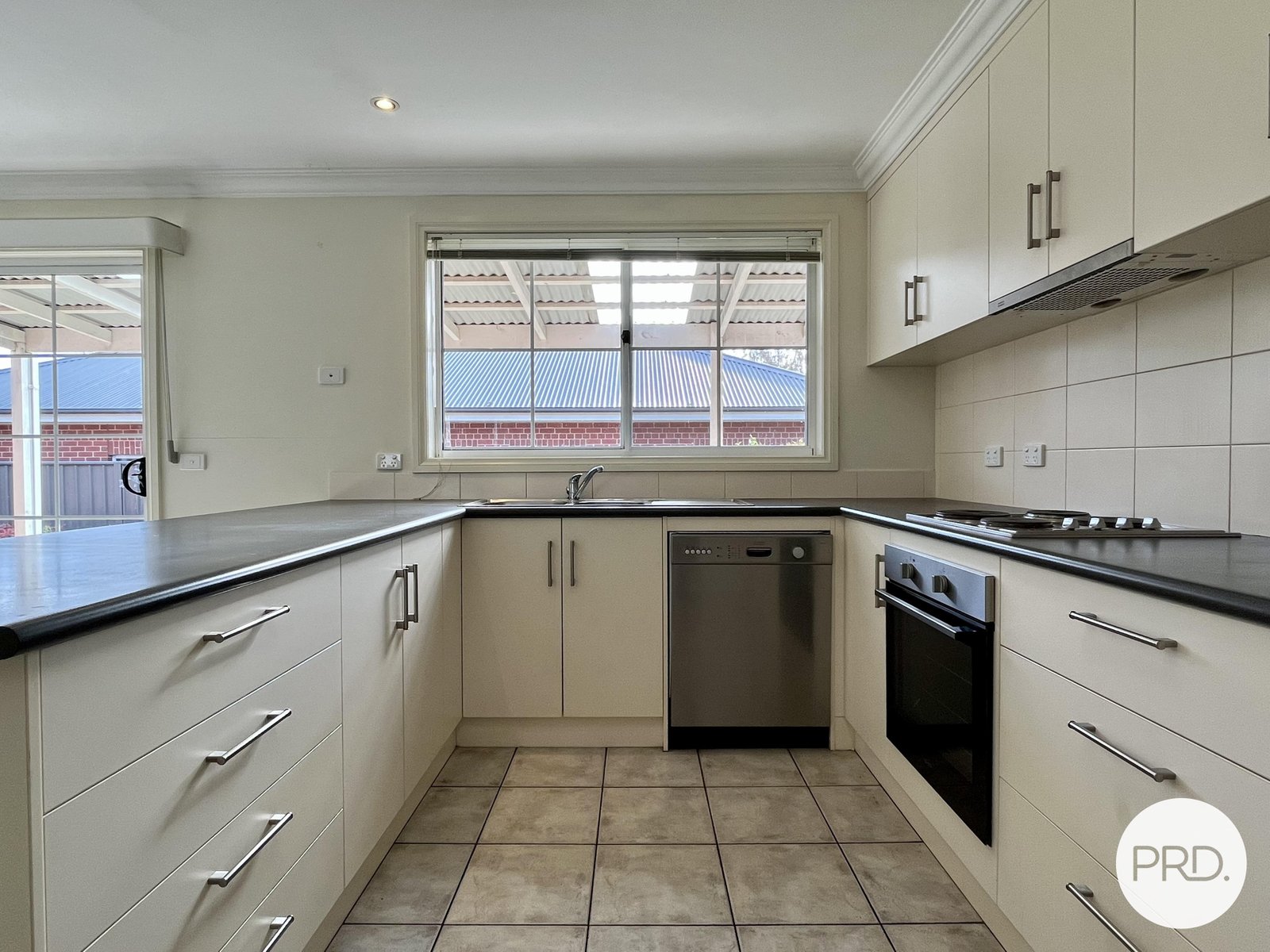648 Electra Street EAST ALBURY 3