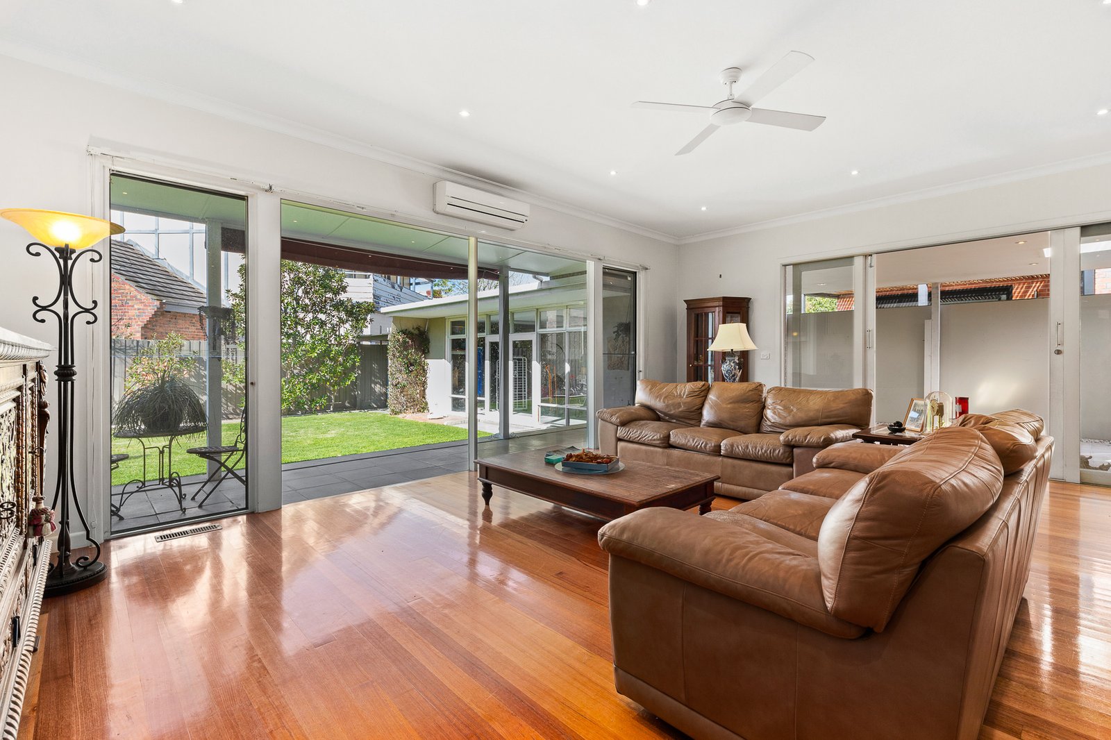 Gallery: 648 Hampton Street