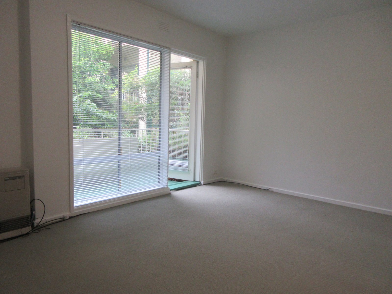 Gallery: 6/483 Kooyong Road