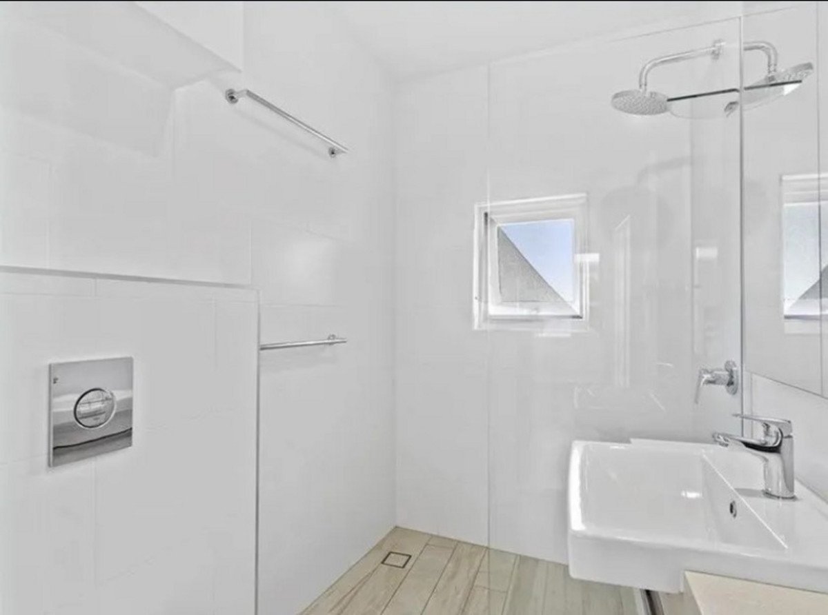 6/49 Connor Street Burleigh Heads 8