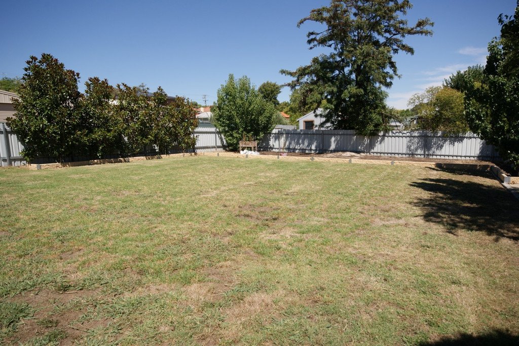 649 Electra Street ALBURY 9