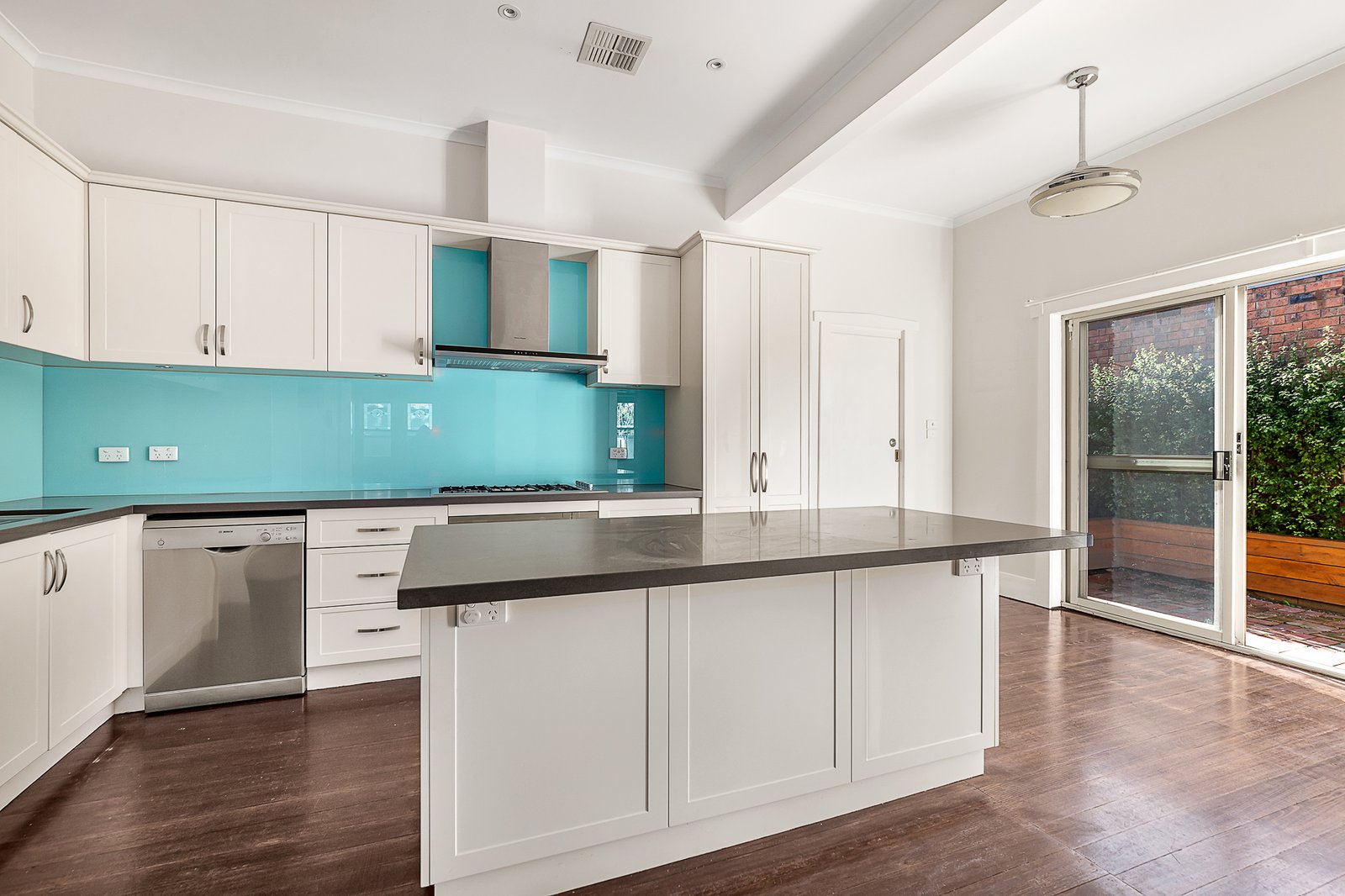 Gallery: 649 Hawthorn Road