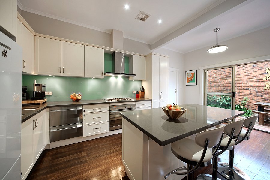 Gallery: 649 Hawthorn Road