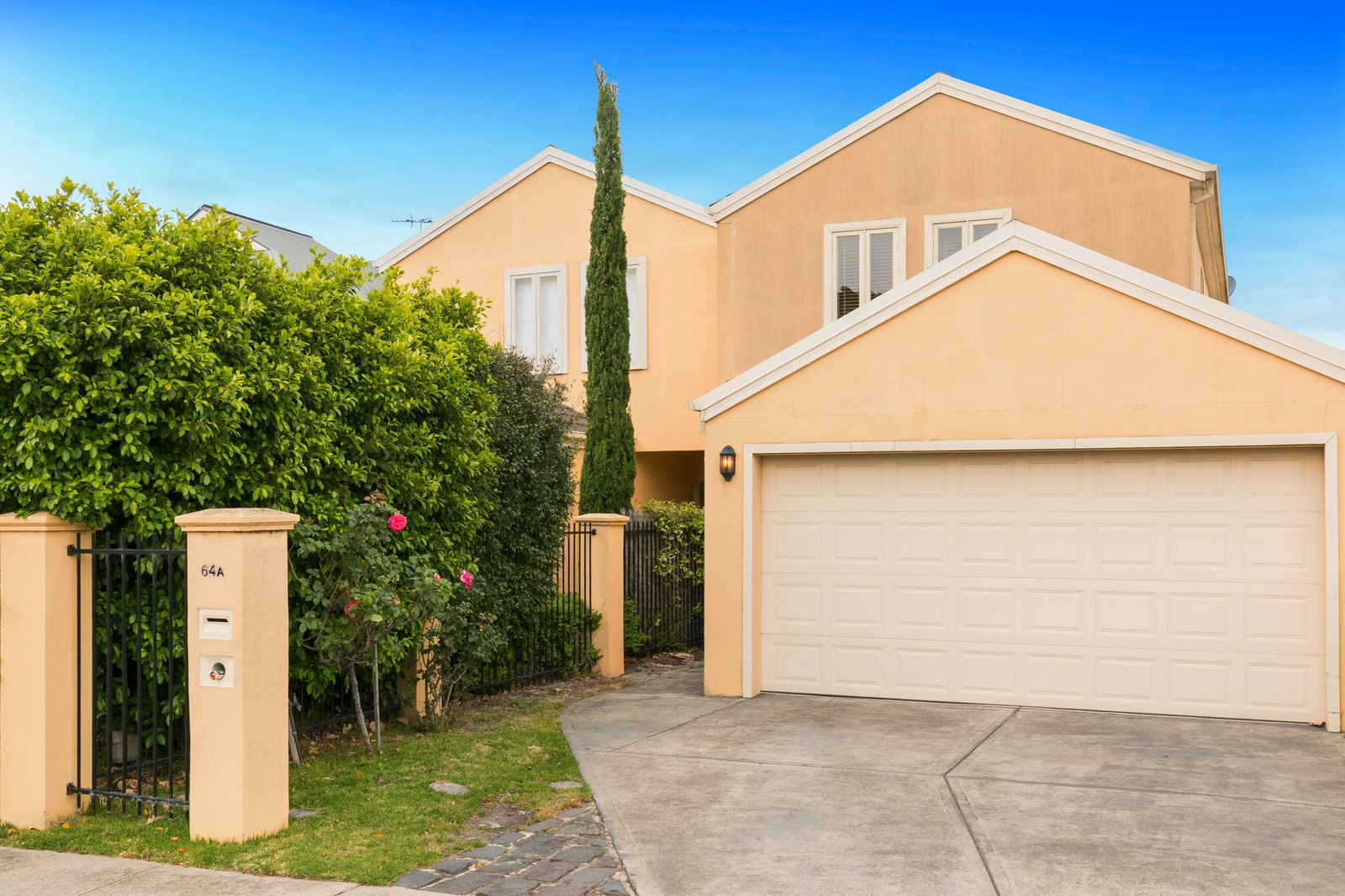 Gallery: 64A Mascot Avenue