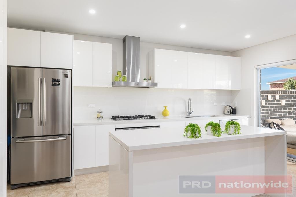 65 Apex Avenue PICNIC POINT 3