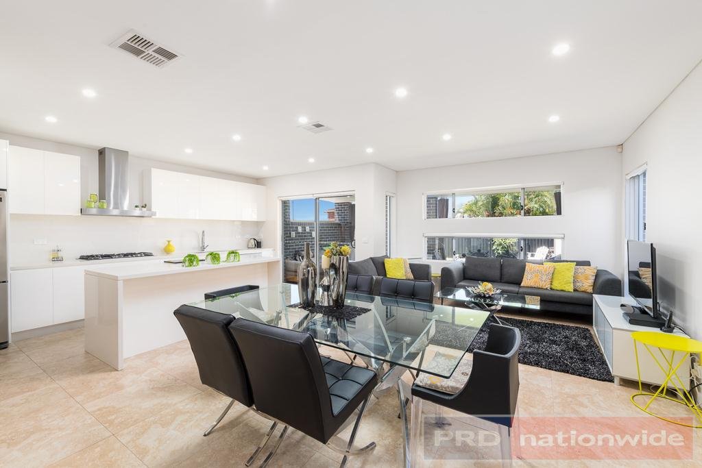 65 Apex Avenue PICNIC POINT 4